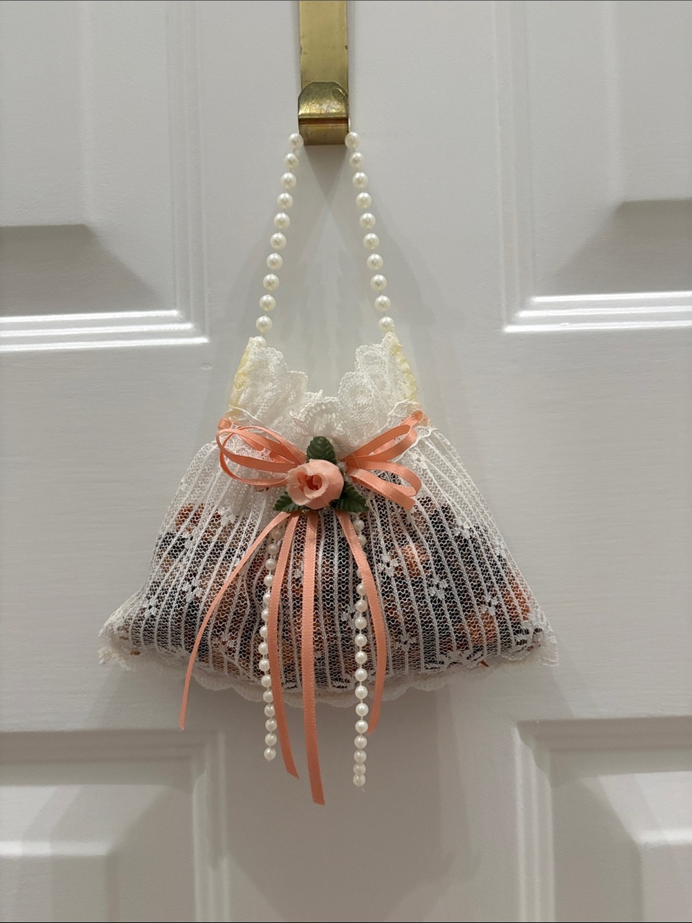Vintage Pearl Handled and Lace Potpourri Bag